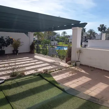 Venta de apartamento en planta media en Nueva Andalucía