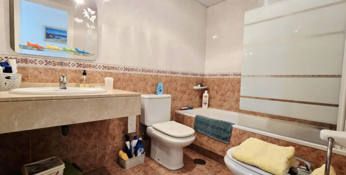 Venta de apartamento en planta media en Nueva Andalucía 10