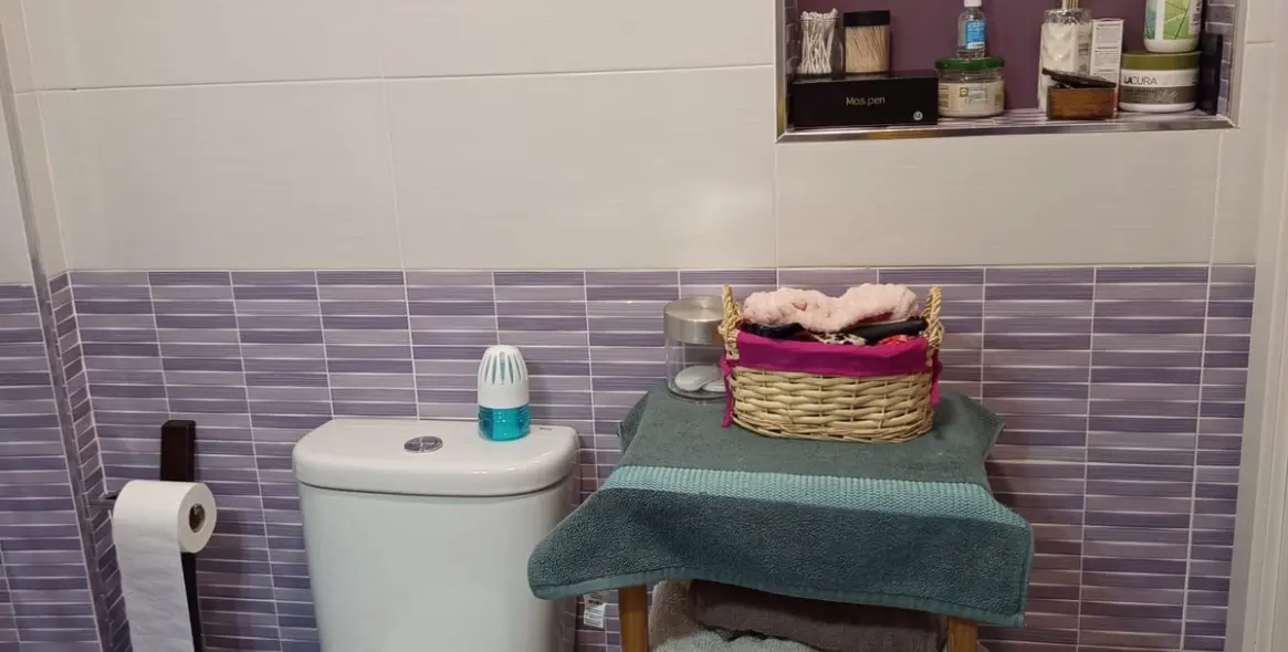 Sale of middle floor apartment in Málaga Centro 11