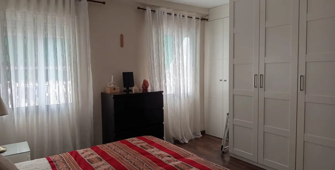 Sale of middle floor apartment in Málaga Centro 13
