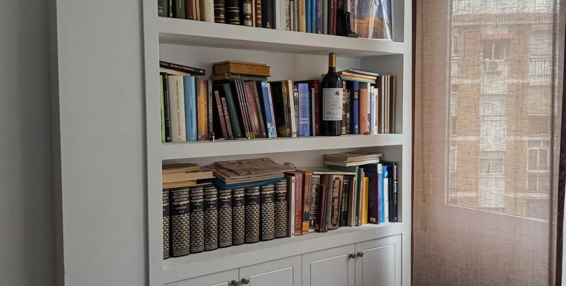 Sale of middle floor apartment in Málaga Centro 17