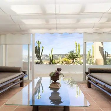Sale of penthouse in Doña Julia