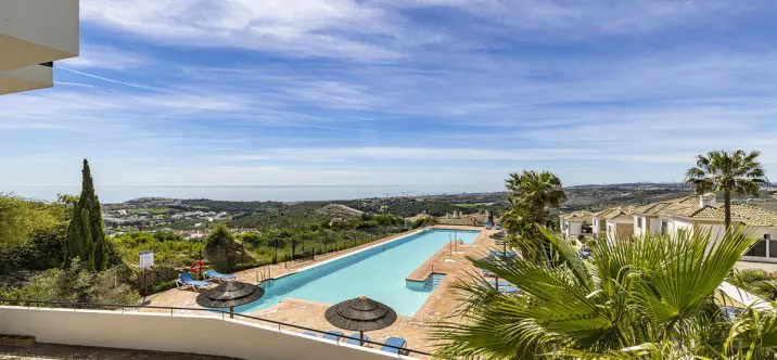 Sale of penthouse in Doña Julia 4