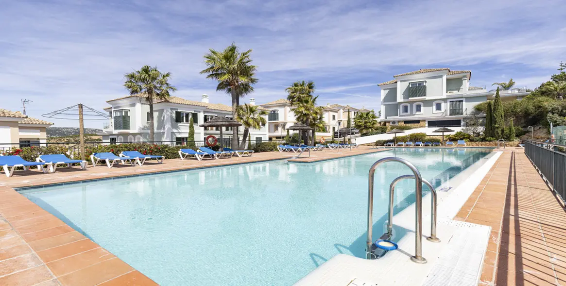 Sale of penthouse in Doña Julia 7