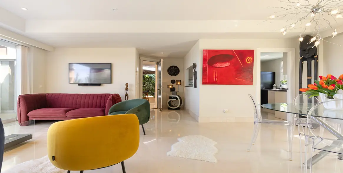 Sale of penthouse in Doña Julia 16