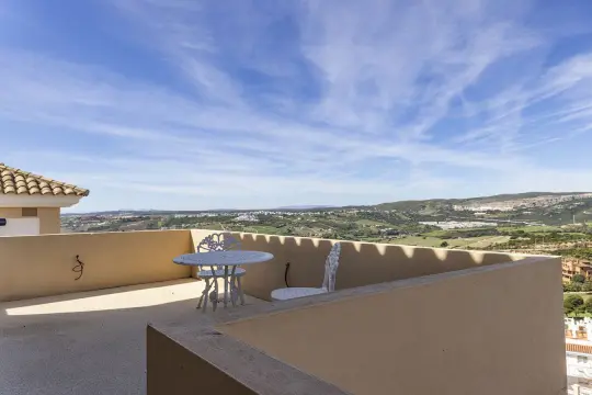 Image 32 thumb