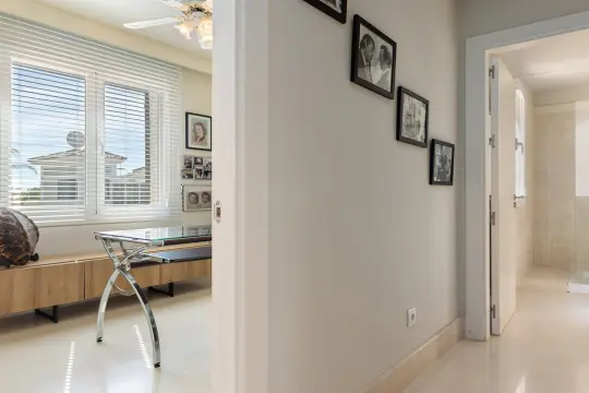 Image 36 thumb