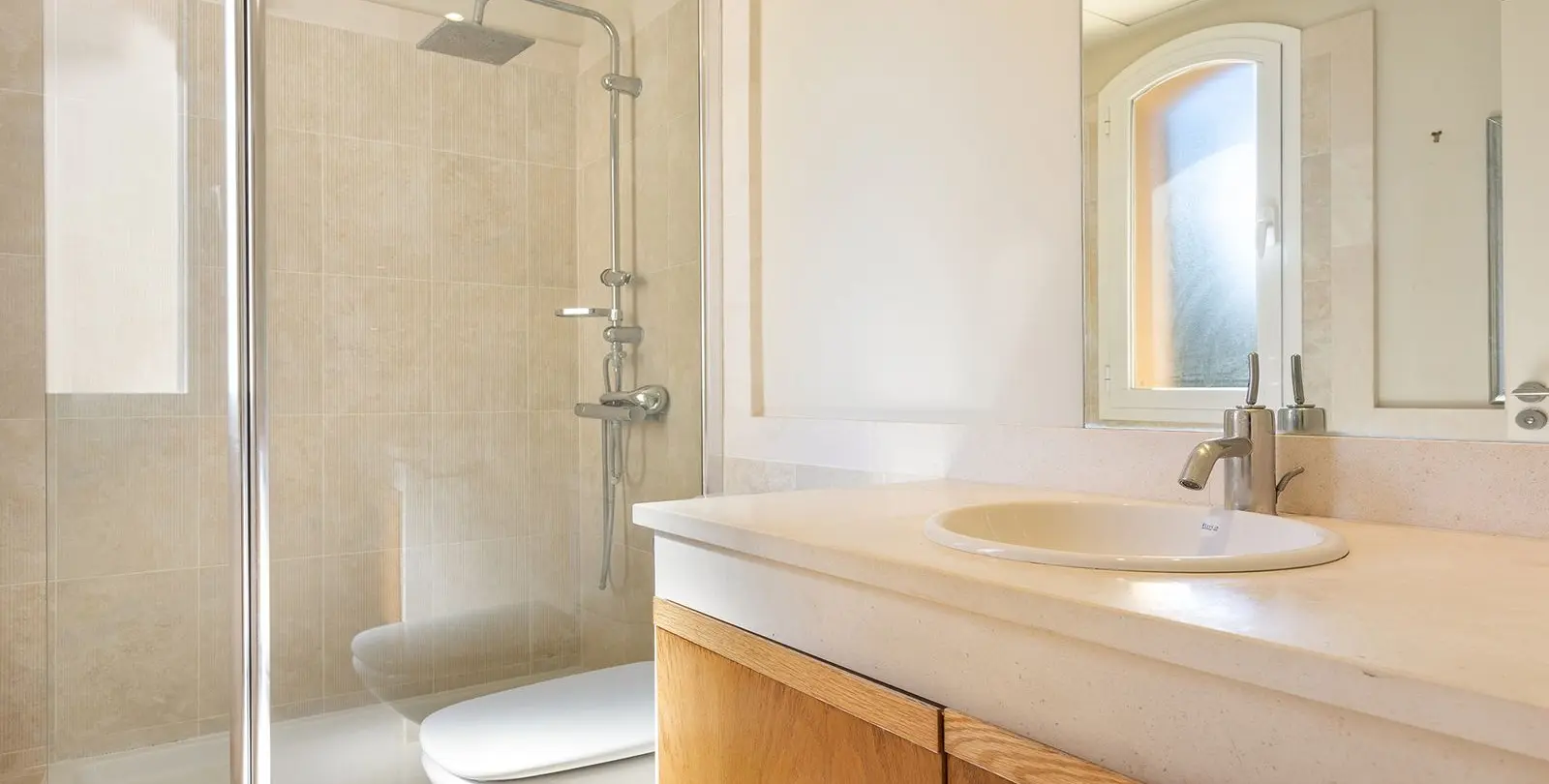 Sale of penthouse in Doña Julia 37