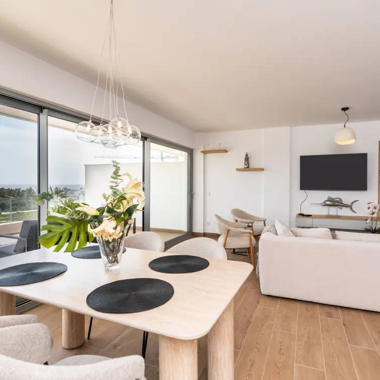 Venta de apartamento en planta media en Estepona