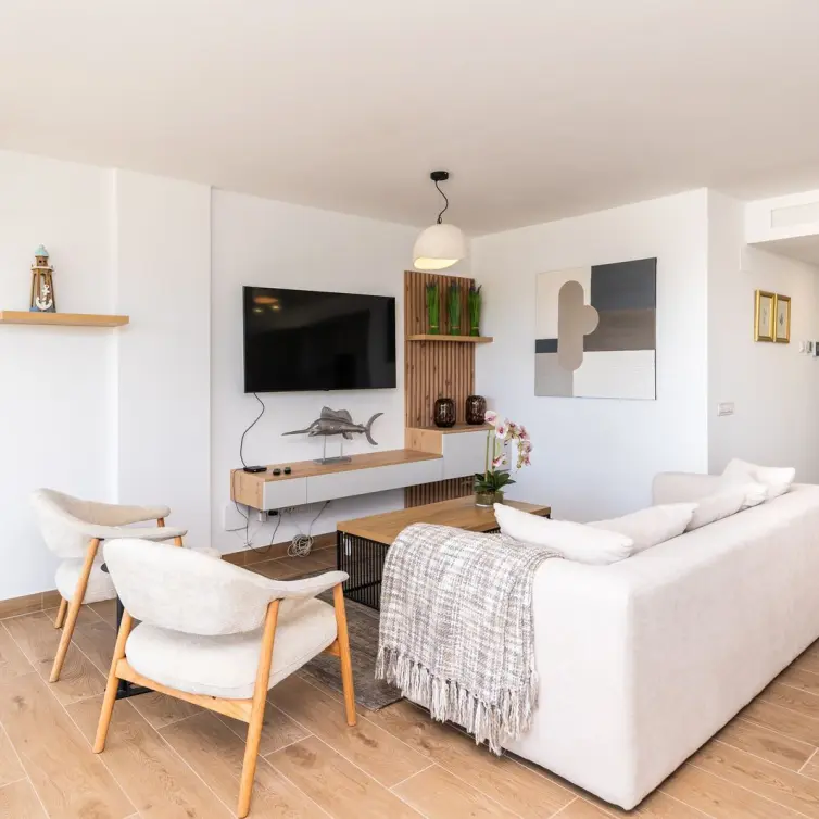 Venta de apartamento en planta media en Estepona