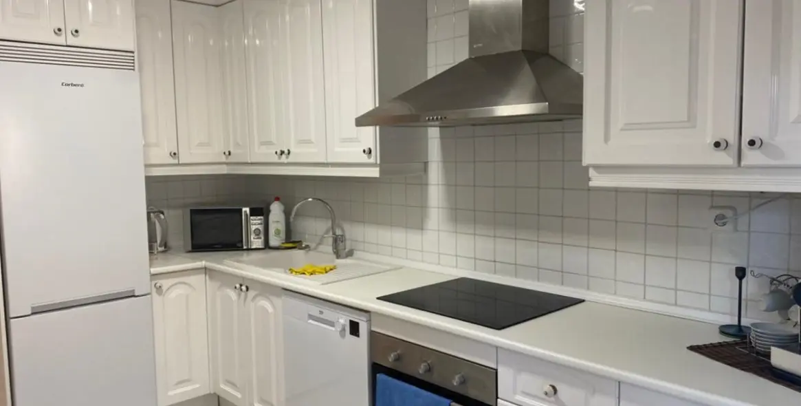 Sale of townhouse in Guadalmina Baja 3