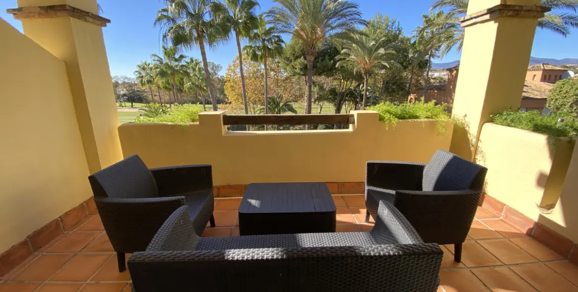 Sale of townhouse in Guadalmina Baja 23