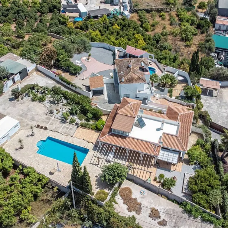 Sale of detached villa in Nerja