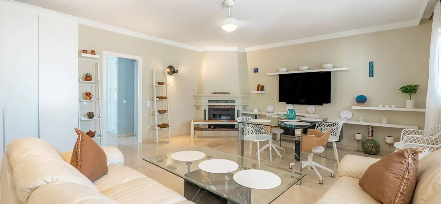Sale of detached villa in Nerja 4