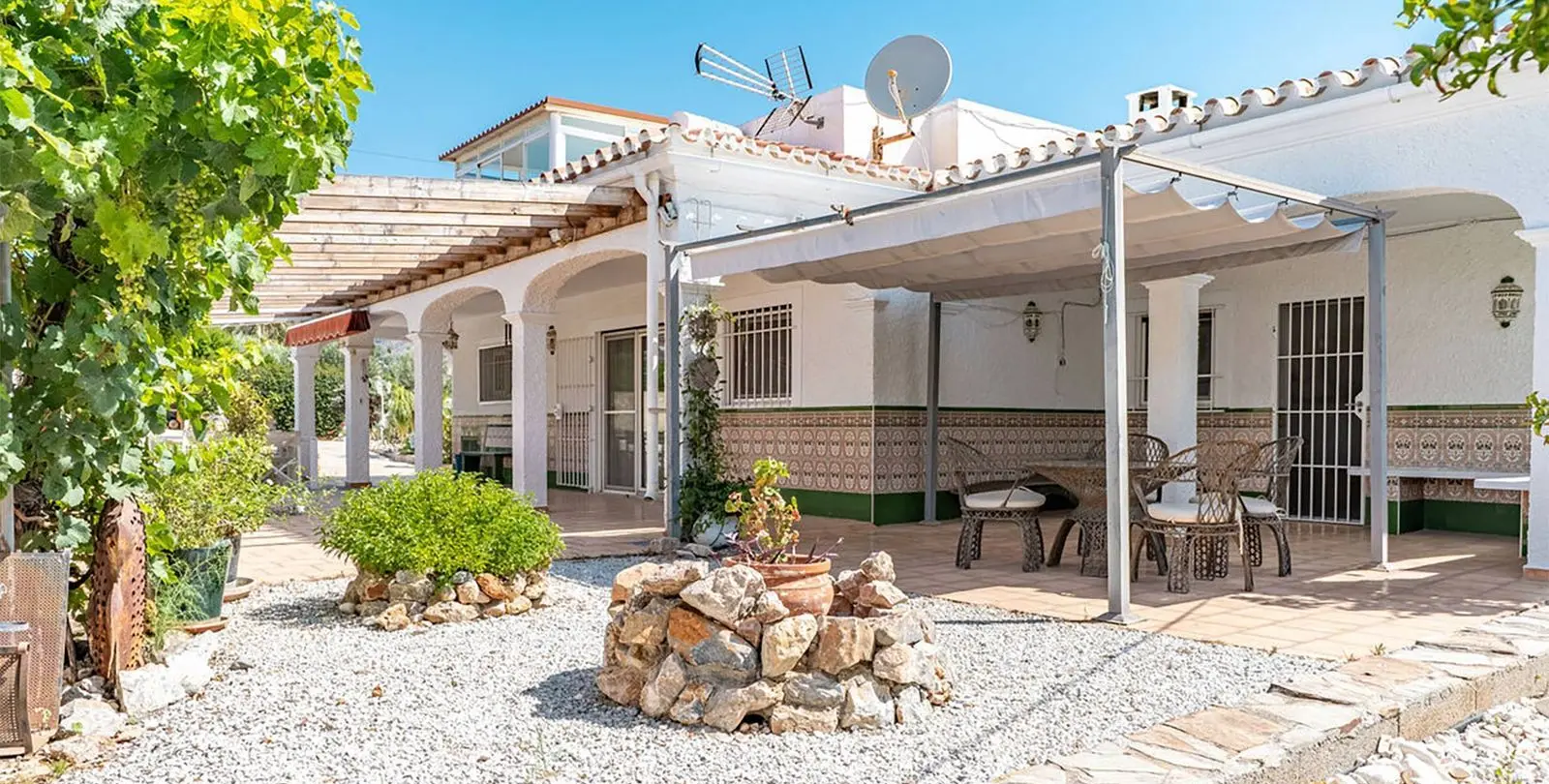 Продажа  отдельно стоящей виллы в Nerja 17
