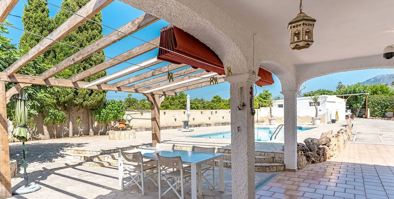 Продажа  отдельно стоящей виллы в Nerja 20