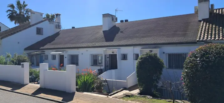 Продажа таунхауса в Estepona 0