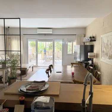 Venta de villa independiente en Selwo