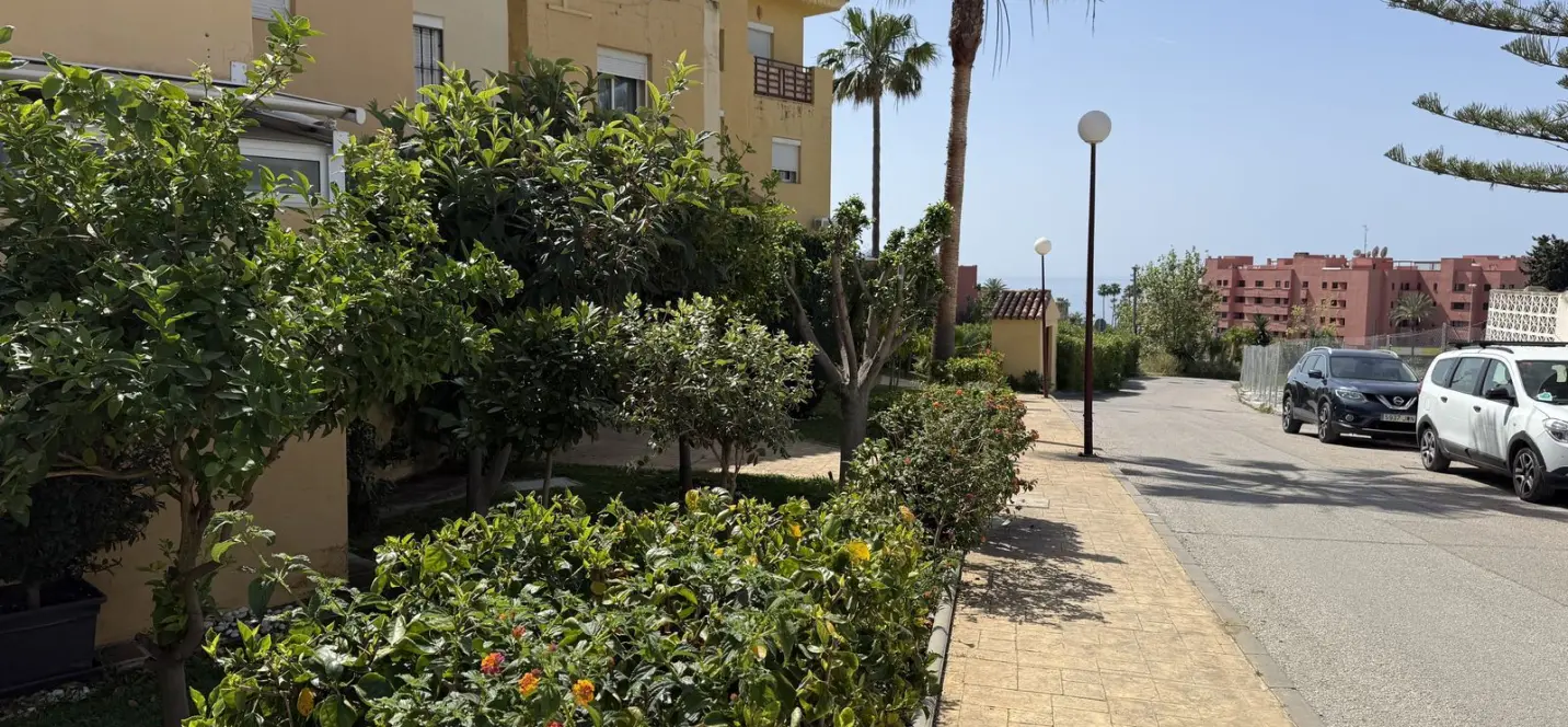 Sale of detached villa in Selwo 0