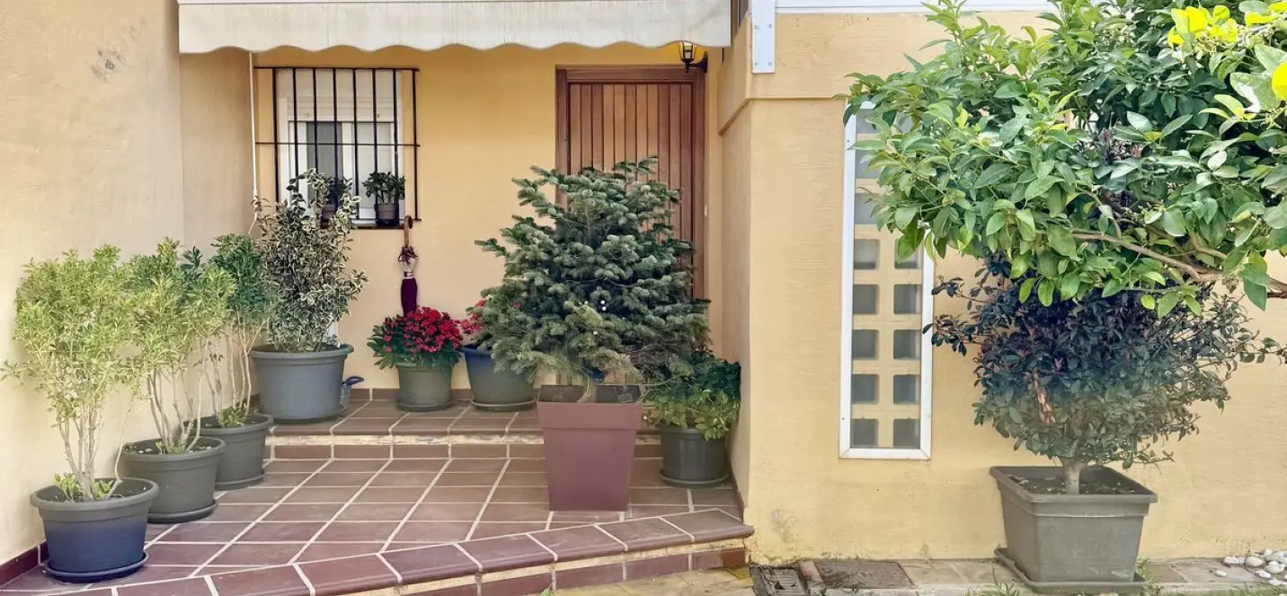 Sale of detached villa in Selwo 1
