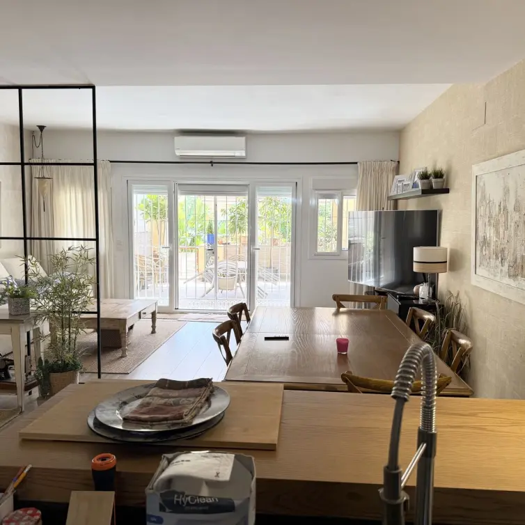 Sale of detached villa in Selwo