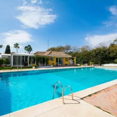 Продажа таунхауса в Guadalmina Baja