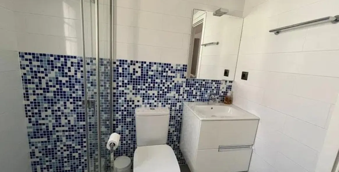 Venta de adosado en Guadalmina Baja 13