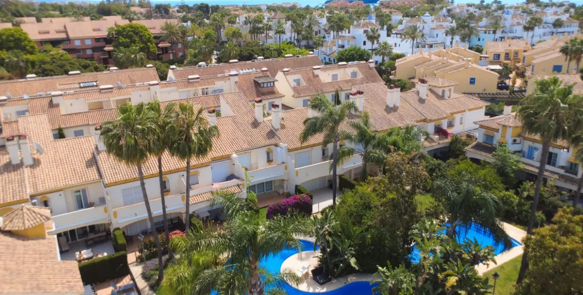 Sale of townhouse in San Pedro de Alcántara 5
