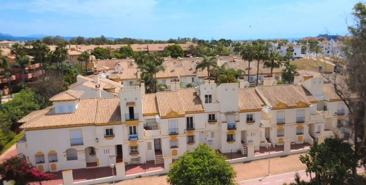 Sale of townhouse in San Pedro de Alcántara 11