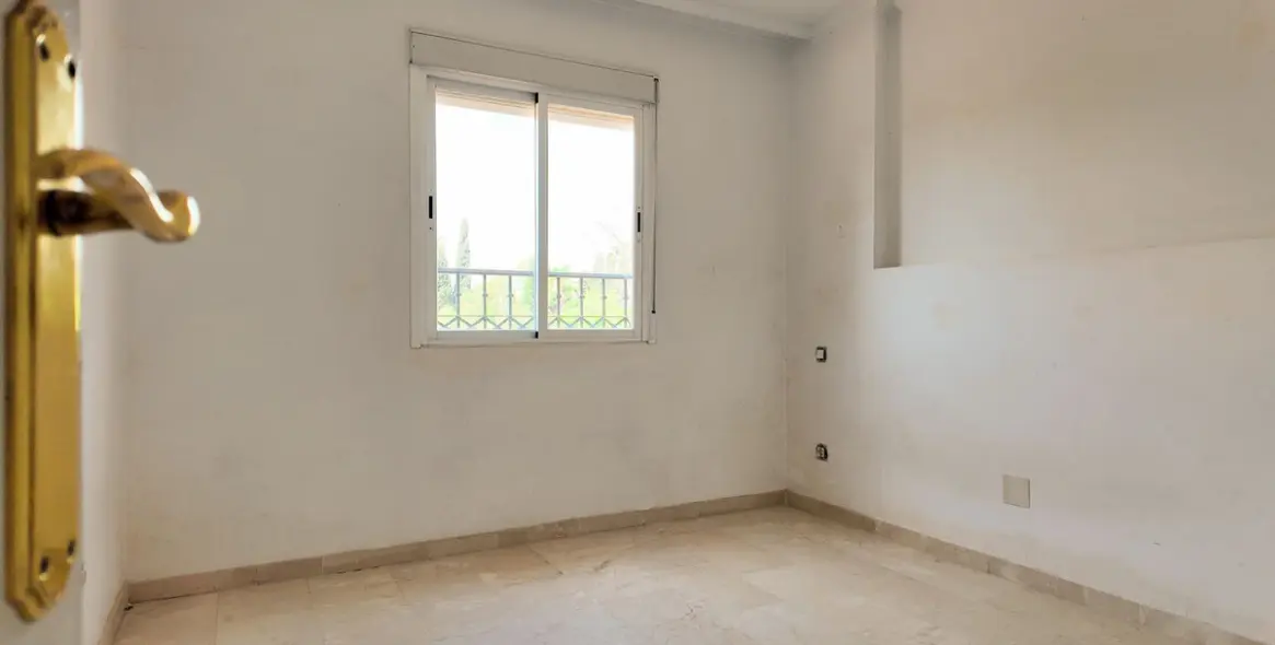 Sale of townhouse in San Pedro de Alcántara 16