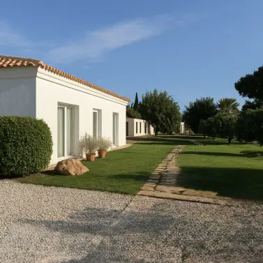 Sale of detached villa in Estepona