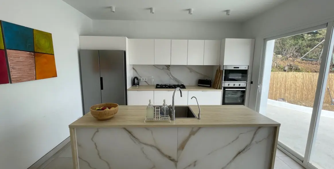 Sale of detached villa in Estepona 26