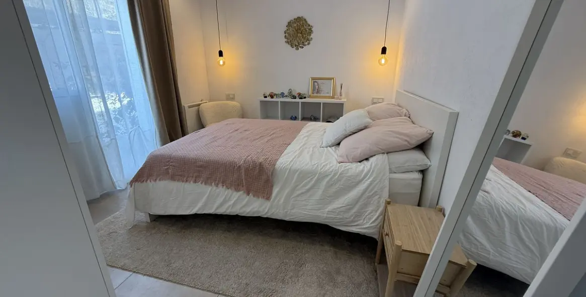 Sale of detached villa in Estepona 33