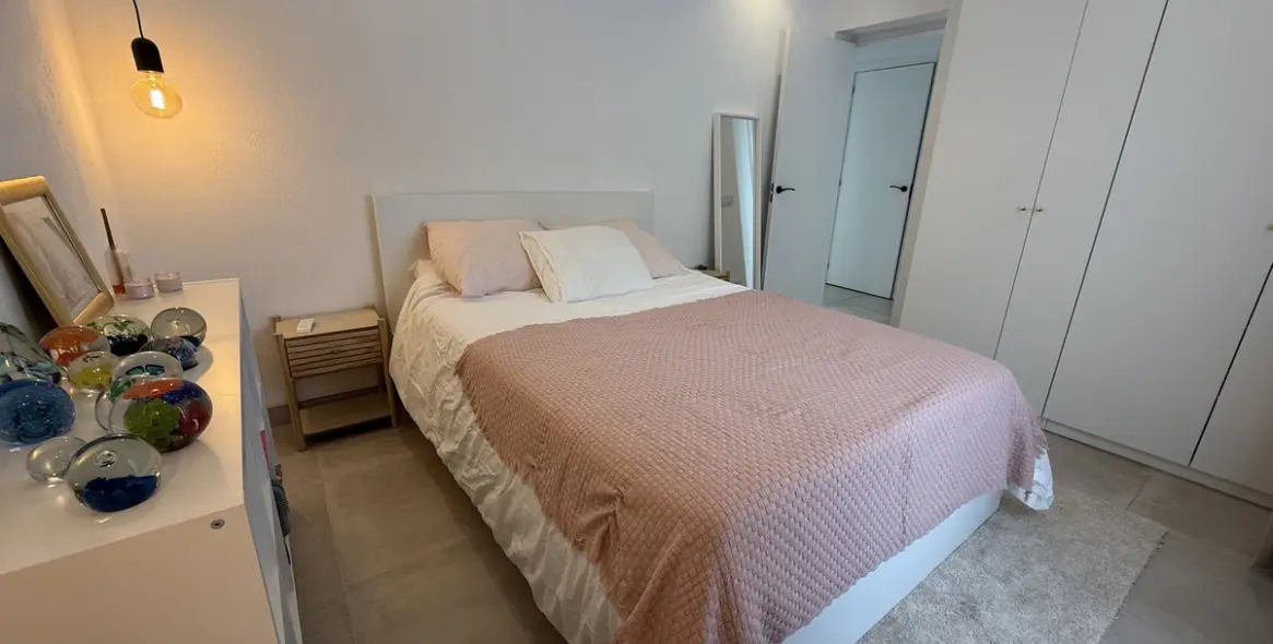 Sale of detached villa in Estepona 40
