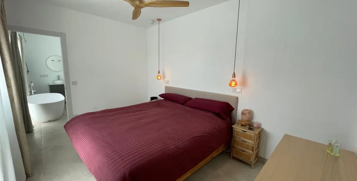 Sale of detached villa in Estepona 59