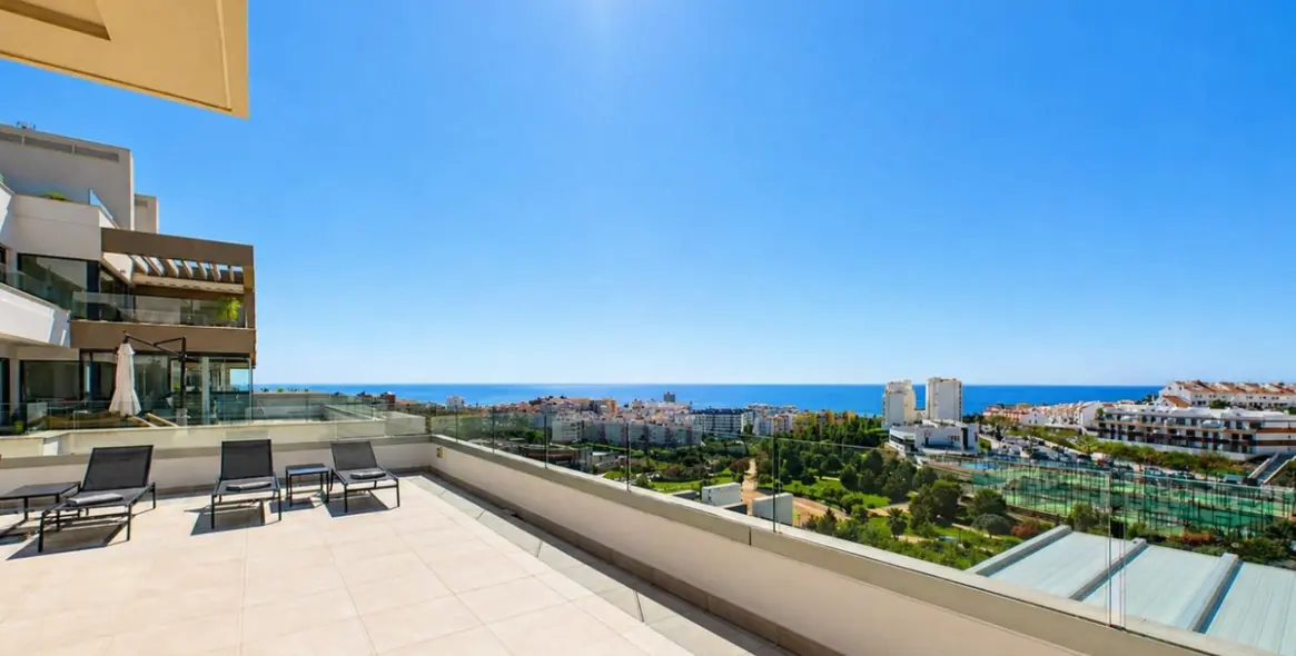 Продажа апартаментов на первом этаже в Estepona 1