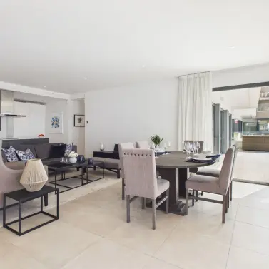 Продажа апартаментов на первом этаже в Estepona