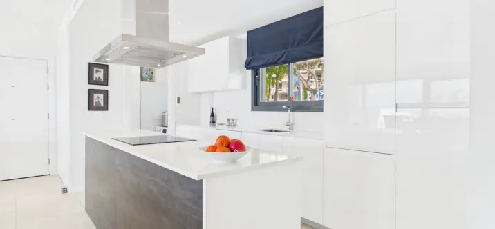 Продажа апартаментов на первом этаже в Estepona 4