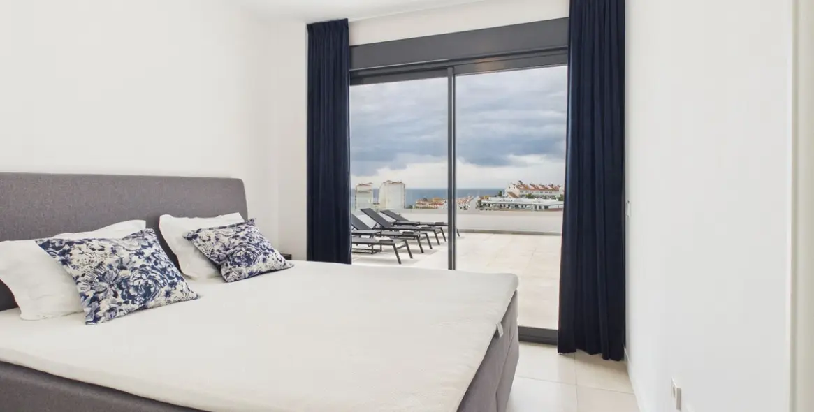 Продажа апартаментов на первом этаже в Estepona 13