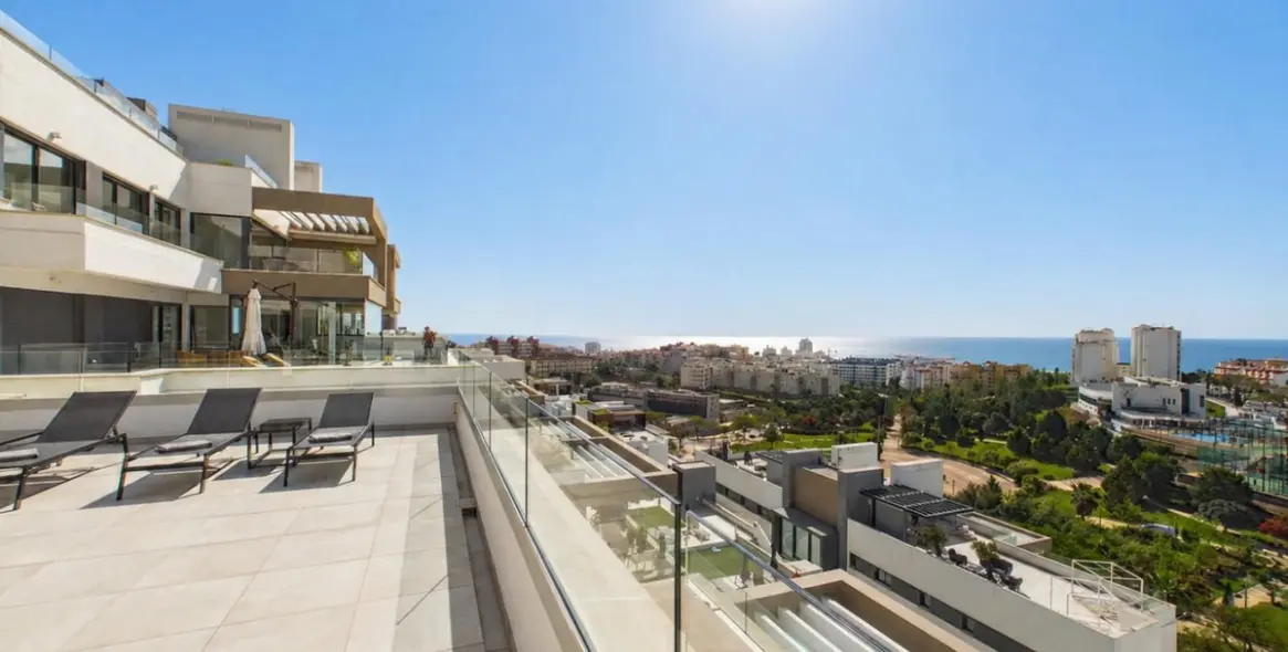 Продажа апартаментов на первом этаже в Estepona 23