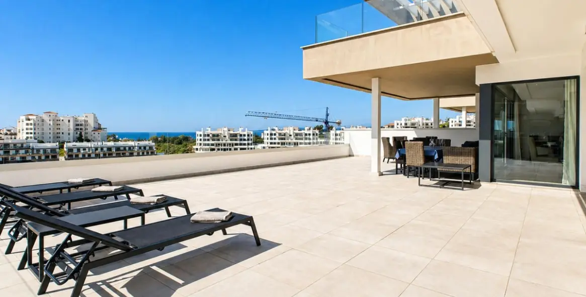 Продажа апартаментов на первом этаже в Estepona 26