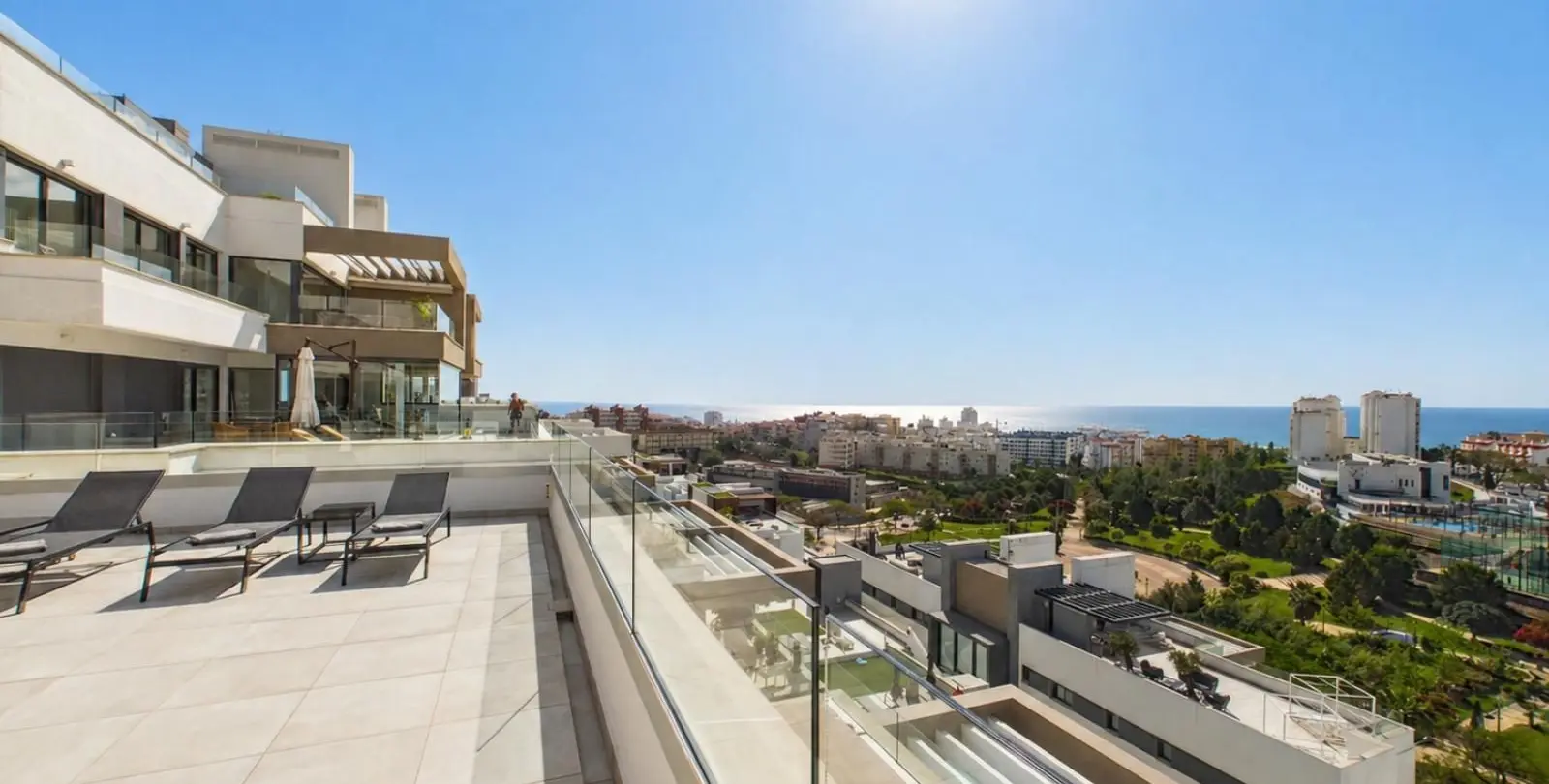 Продажа апартаментов на первом этаже в Estepona 23