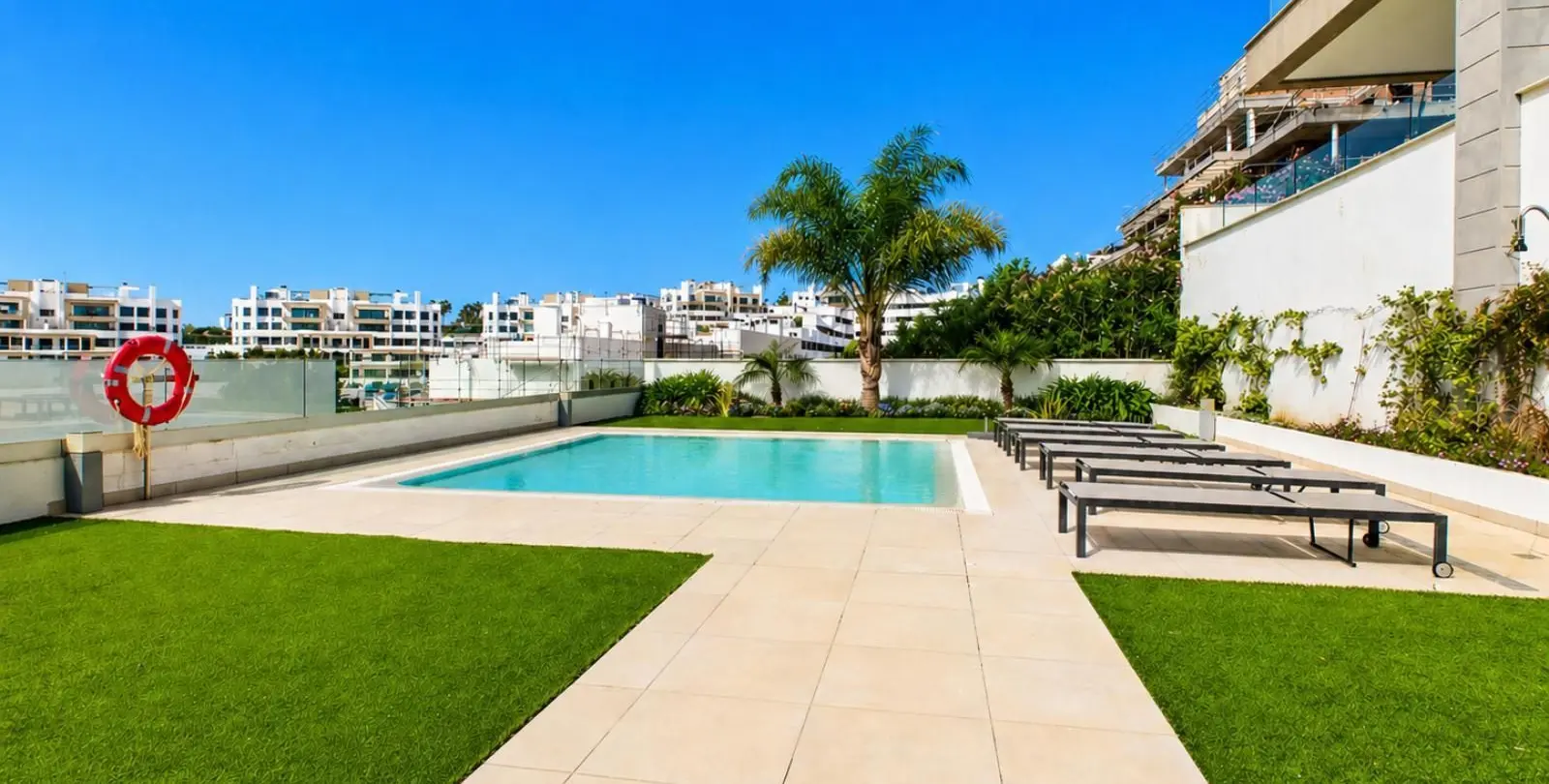 Продажа апартаментов на первом этаже в Estepona 30