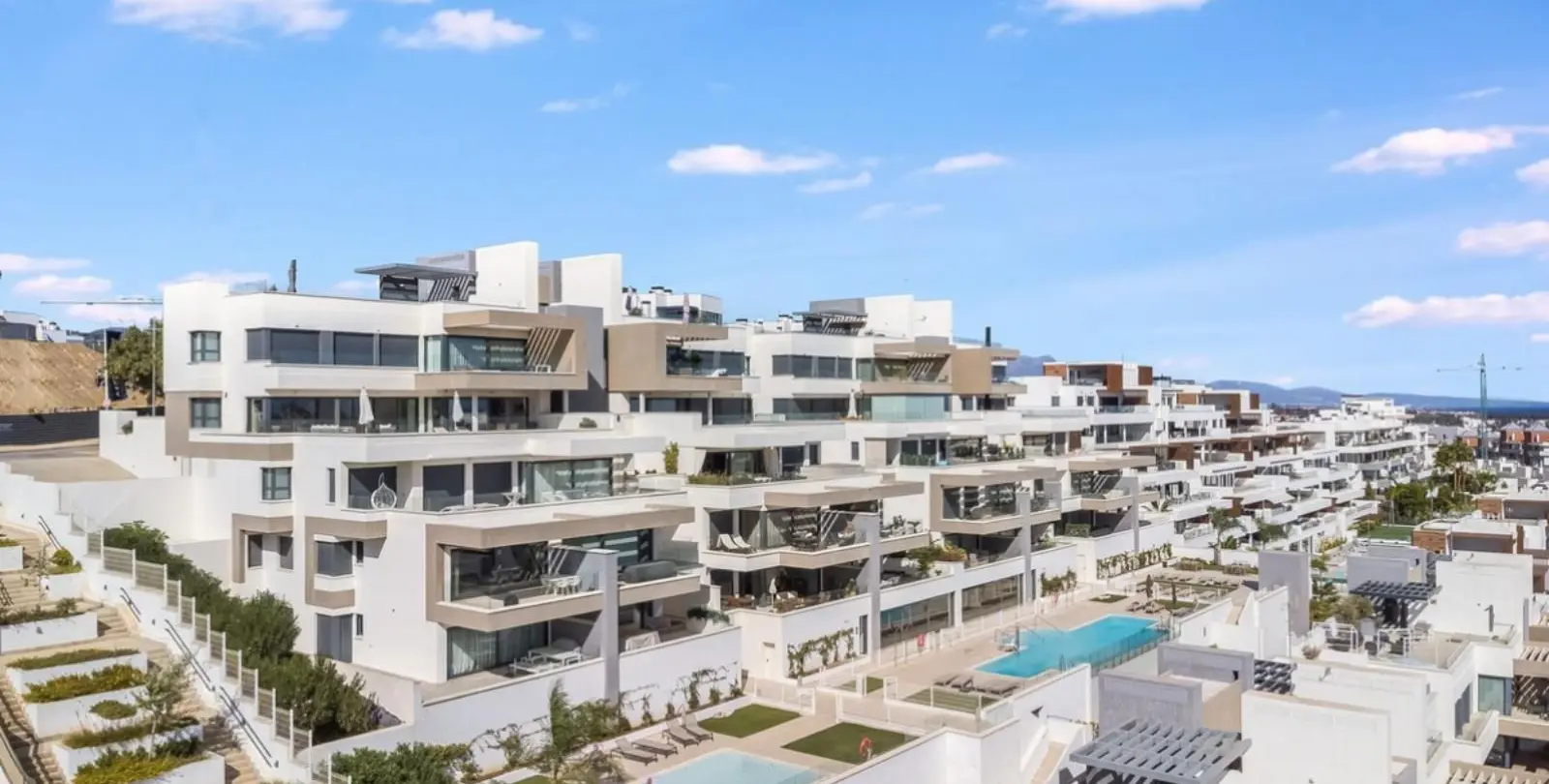 Продажа апартаментов на первом этаже в Estepona 35
