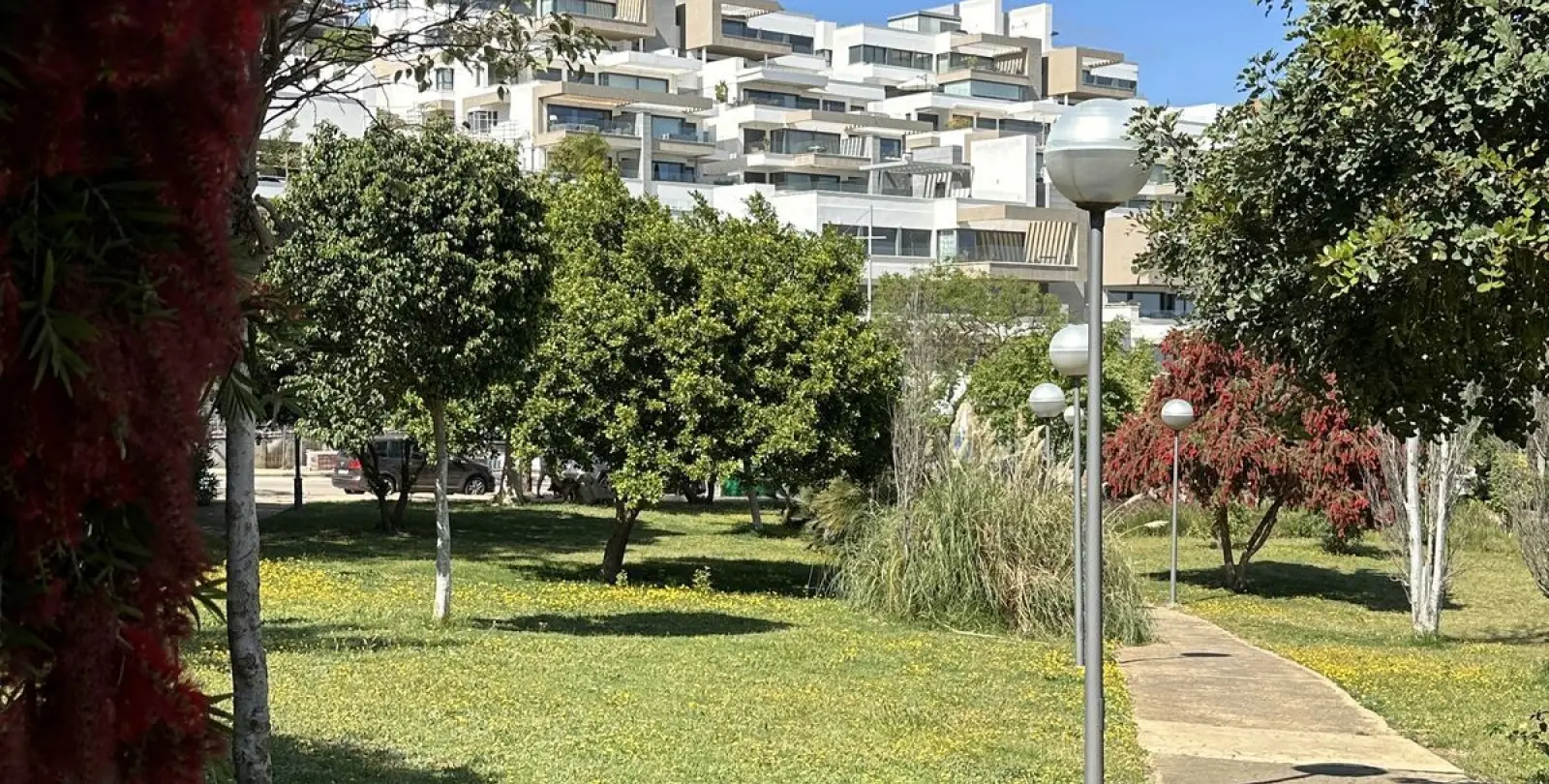 Продажа апартаментов на первом этаже в Estepona 39