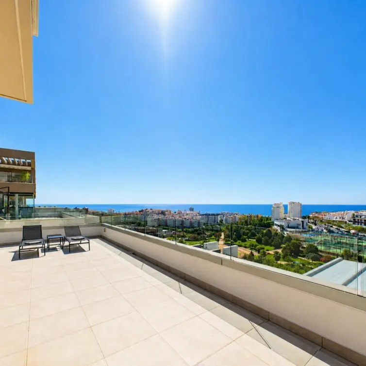 Sale of ground floor apartment in Estepona