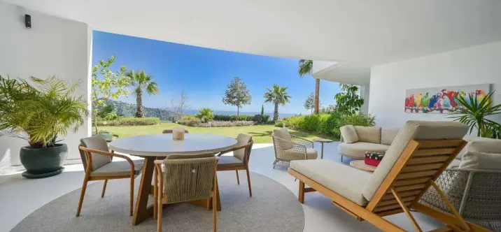 Продажа апартаментов на первом этаже в Marbella 1