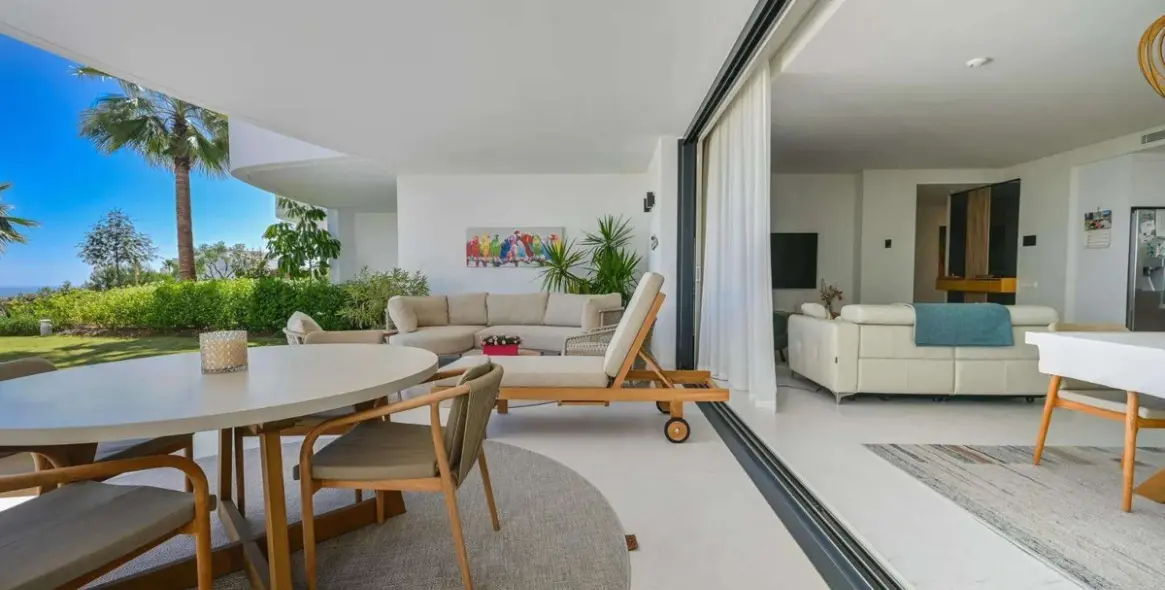 Продажа апартаментов на первом этаже в Marbella 3