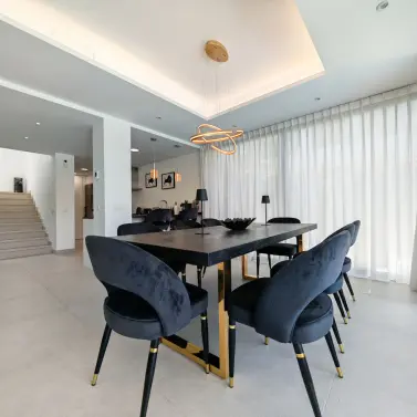 Продажа  отдельно стоящей виллы в Estepona