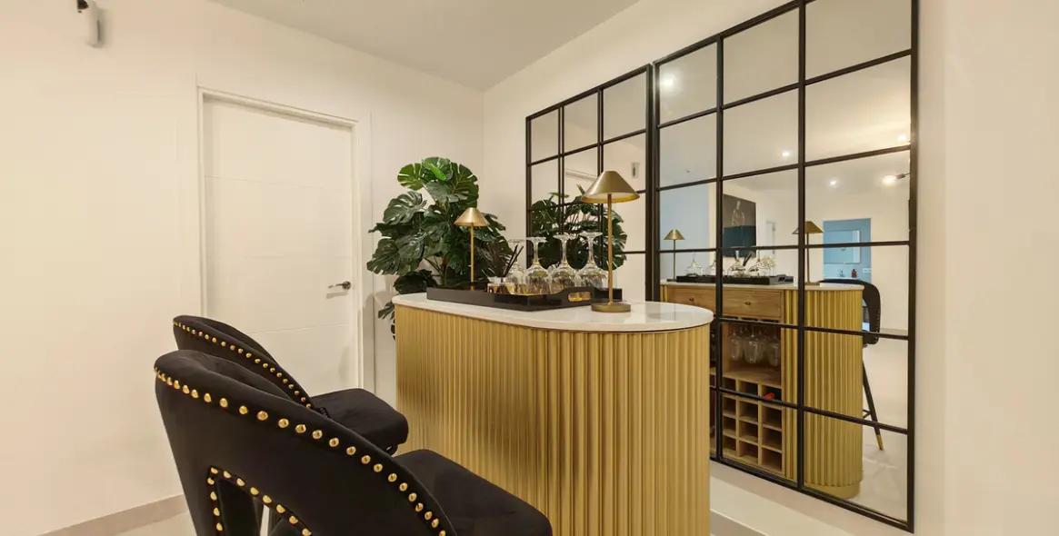 Продажа  отдельно стоящей виллы в Estepona 17